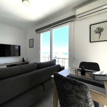 Sea View Flat 10 Min To In Kyrenia