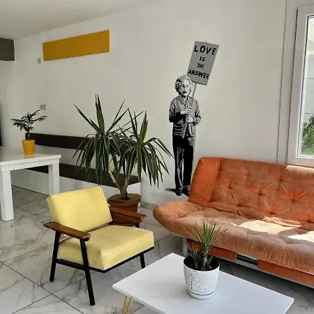 Sea View Flat 10 Min To In Kyrenia * 凯里尼亚