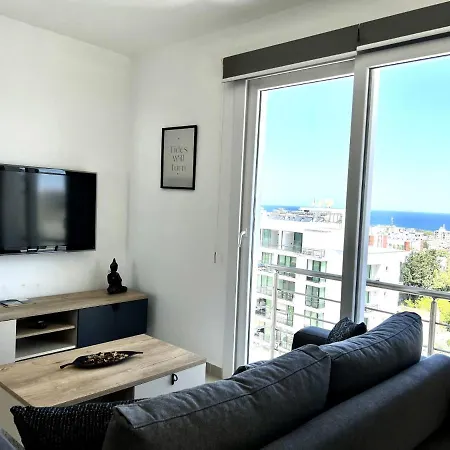 Sea View Flat 10 Min To In Kyrenia דירה